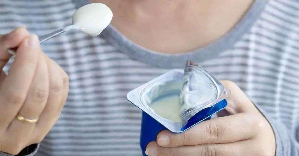 再也不用「擠牙膏」，高露潔換上的「潤滑劑」包裝，讓牙膏從此一滴不剩